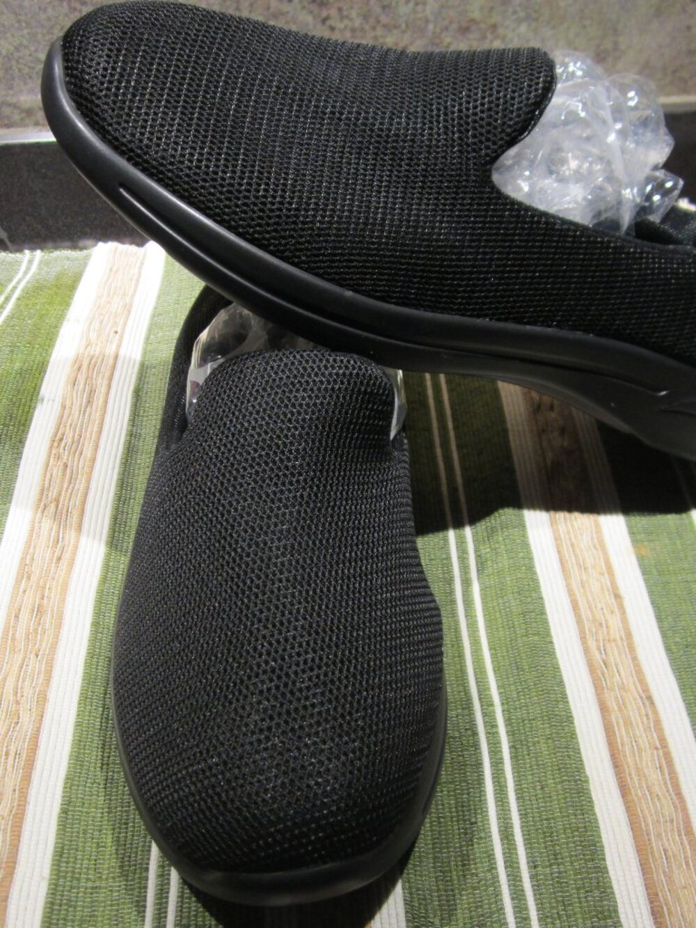 Womens Black Mesh Shoe sz 43